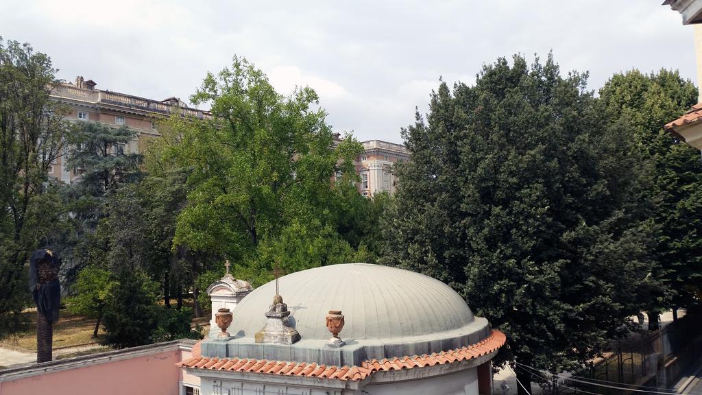 L'Insolita Reggia Caserta Bagian luar foto